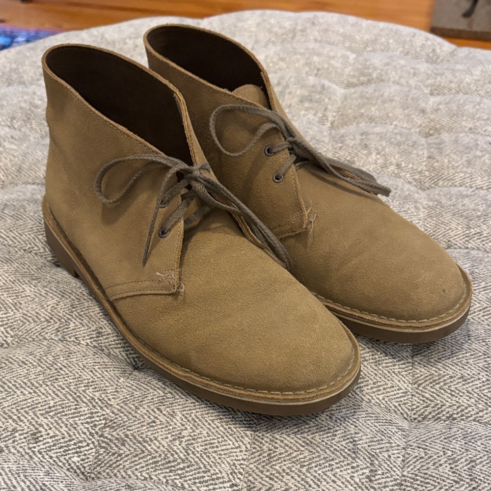 Clarks ankle boots size 10.5 W